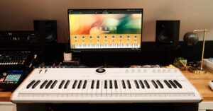 arturia’s-astrolab-puts-over-30-world-class-virtual-synths-in-a-luxurious-keyboard