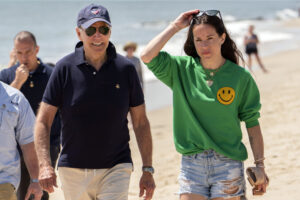 woman-who-stole-ashley-biden’s-diary-sentenced-to-one-month-in-prison-–-washington-examiner