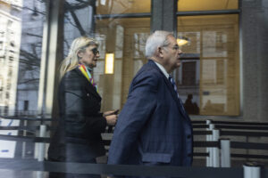 menendez-can-postpone-trial-till-late-summer,-federal-prosecutors-say-–-washington-examiner
