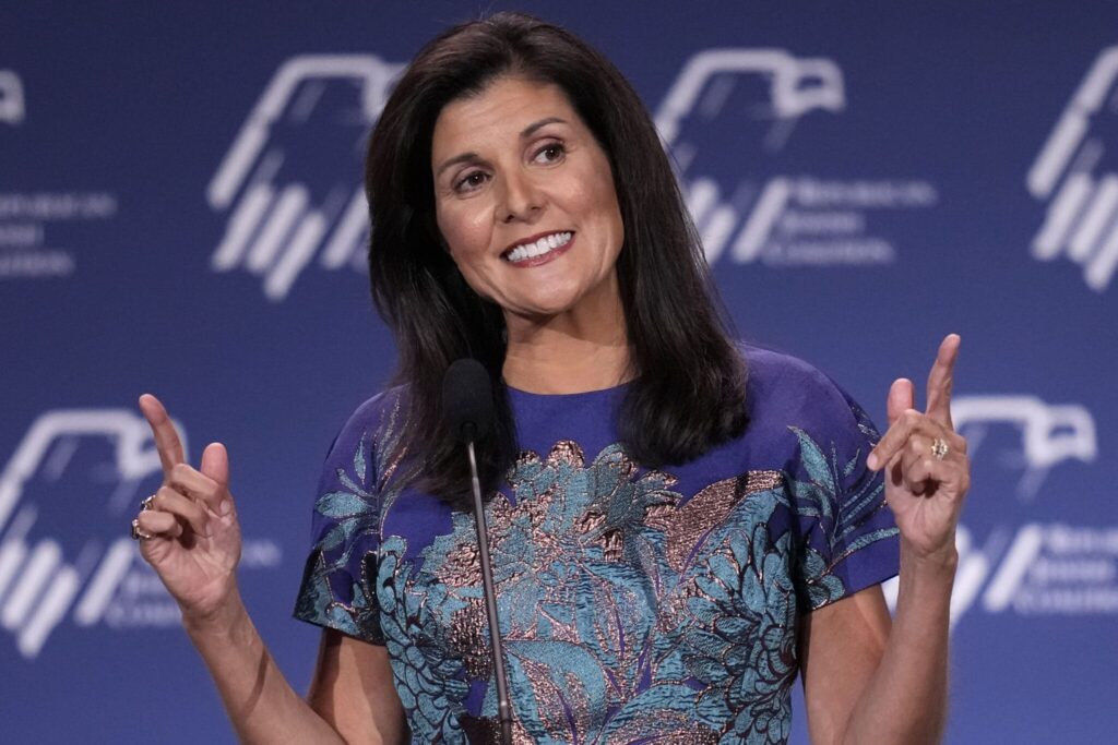 haley-campaign-talking-smack,-dismisses-desantis,-vivek-as-‘trump-lite’