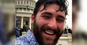 j6er-jake-lang-emerges-from-36-days-in-sensory-deprivation-chamber
