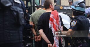 watch:-police-smack-around-violent-anti-israel-agitators-in-brooklyn