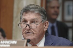republicans-courting-manchin-to-disrupt-contest-in-west-virginia-–-washington-examiner