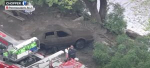 body-in-car-pulled-from-river-believed-to-be-mom-who-vanished-14-years-prior:-report