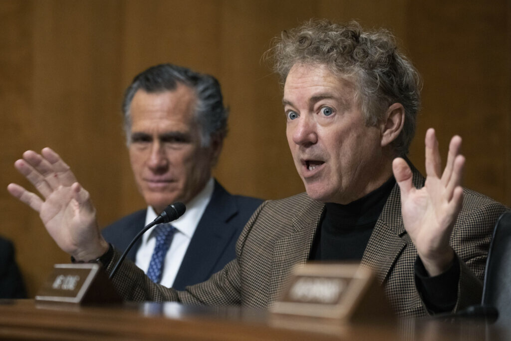democrat-blocks-rand-paul’s-plan-to-drop-covid-vaccine-mandate-for-senate-pages