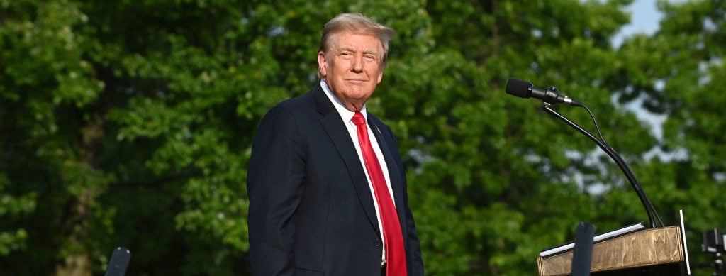 ‘let’s-make-some-news-tonight!’:-trump-drops-hints-to-reporter-about-his-running-mate