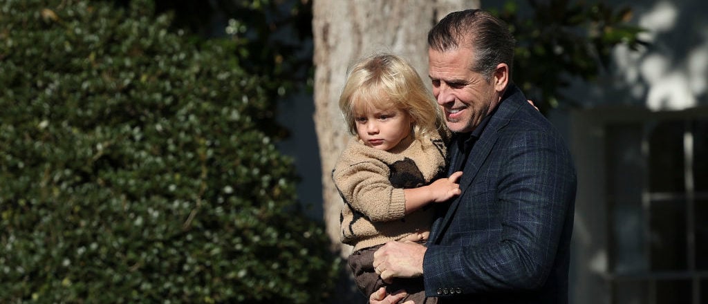 bankers-flagged-hunter-biden’s-business-dealings-as-part-of-warning-about-devon-archer,-docs-show
