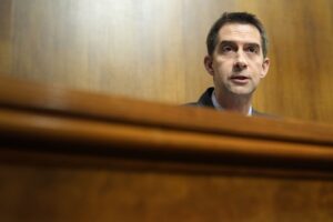tom-cotton-emerging-as-a-top-contender-to-be-trump’s-running-mate:-report-–-washington-examiner