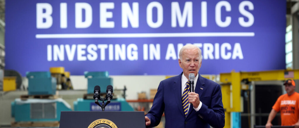 biden’s-approval-rating-dips-as-voters-blame-him-for-‘worsened-economic-conditions’:-poll