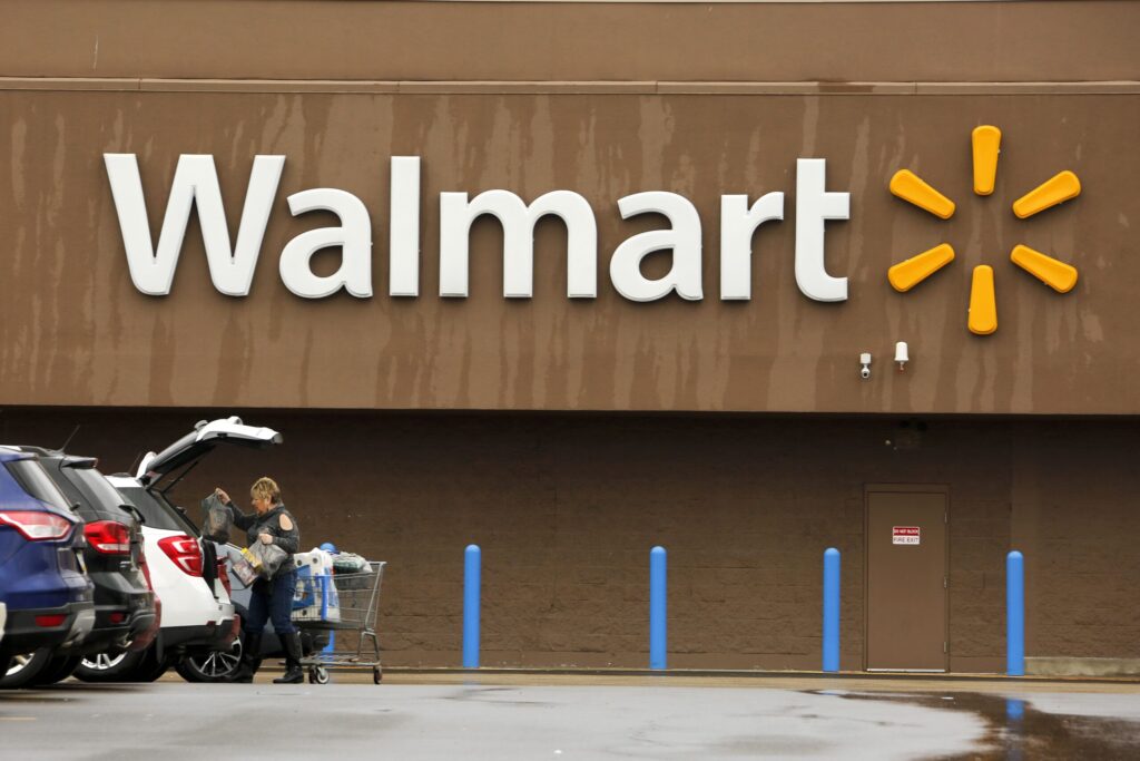 walmart-dissolves-exclusive-credit-card-contract-with-capital-one-–-washington-examiner