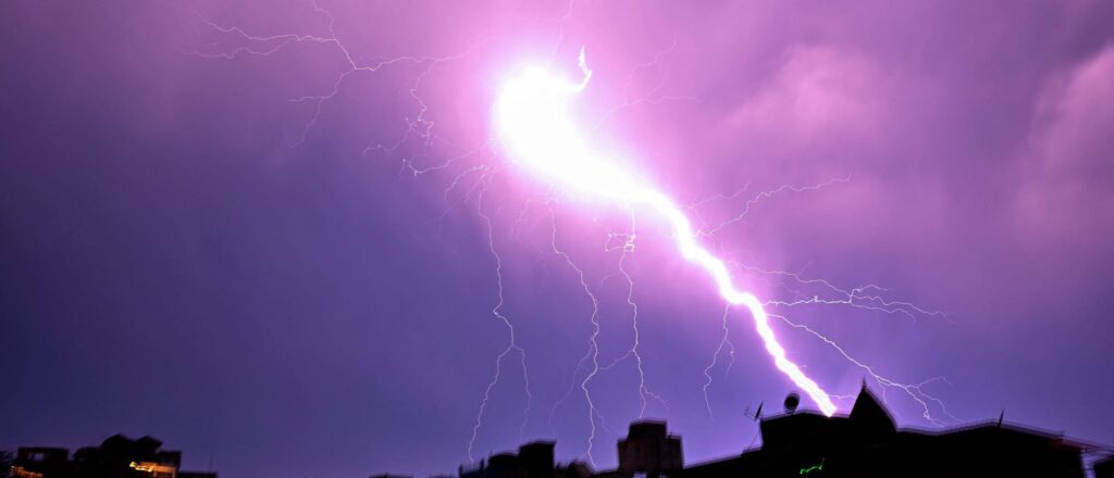 lightning-kills-rancher,-over-30-cows-in-colorado