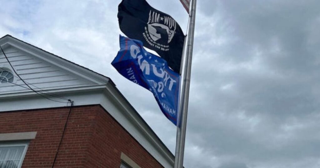 trump-flag-spotted-flying-at-new-york-post-office-on-memorial-day