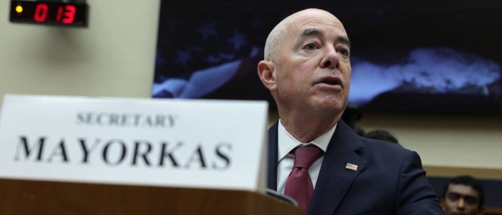 mayorkas-admits-some-migrants-‘try-to-game’-the-asylum-system