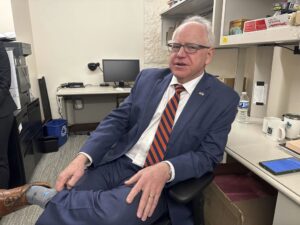 gov.-tim-walz-cautions-minnesota-is-not-a-given-for-democrats-in-2024-–-washington-examiner