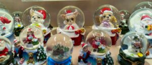 snow-globe-wielding-man-allegedly-beat-70-year-old-landlord:-report