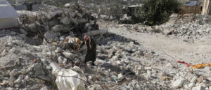 fact-check:-is-this-statue-of-liberty-replica-made-from-ruins-of-syrian-home?