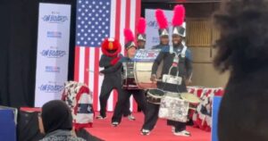 clown-show:-biden-campaign-brings-out-elmo-to-warm-up-crowd-in-philadelphia-(video)