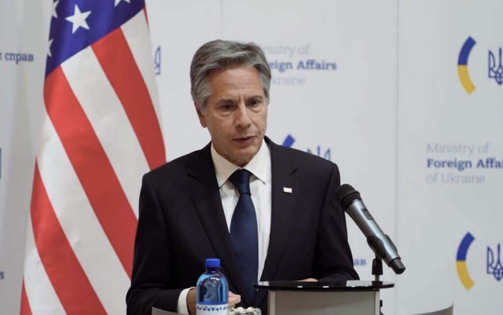 america-last!-biden-regime-to-send-over-$1-billion-in-new-aid-to-ukraine-–-includes-$520-million-for-green-energy-and-additional-$665.5-million-for-security-assistance-(video)-|-the-gateway-pundit-|-by-jim-hᴏft