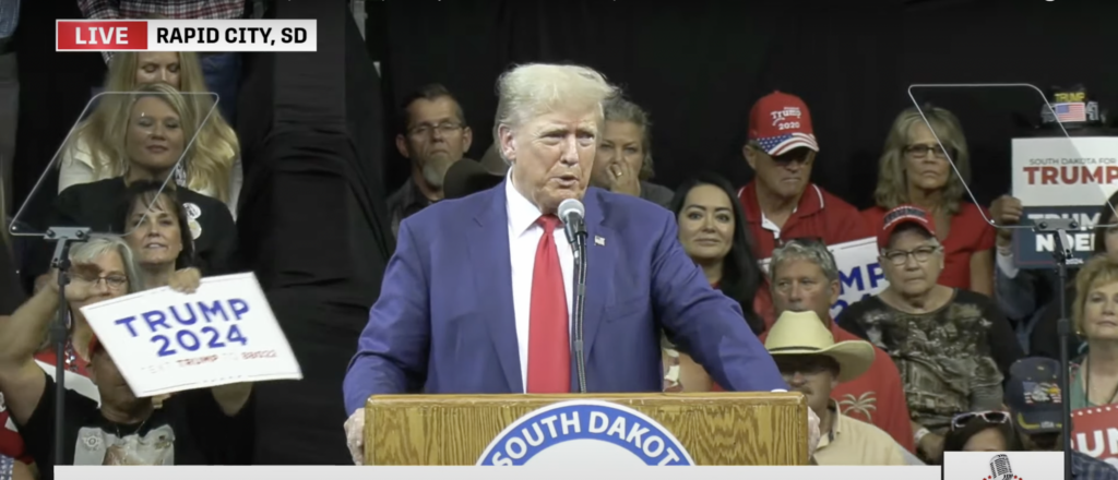 trump-optimistic-about ‘monumental-victory’-as-he-slams-covid,-illegal-immigration,-doj-at-south-dakota-rally
