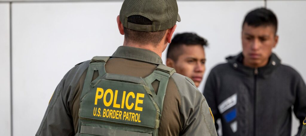 border-patrol-agent-arrested-over-alleged-scheme-to-smuggle-migrants-over-southern-border