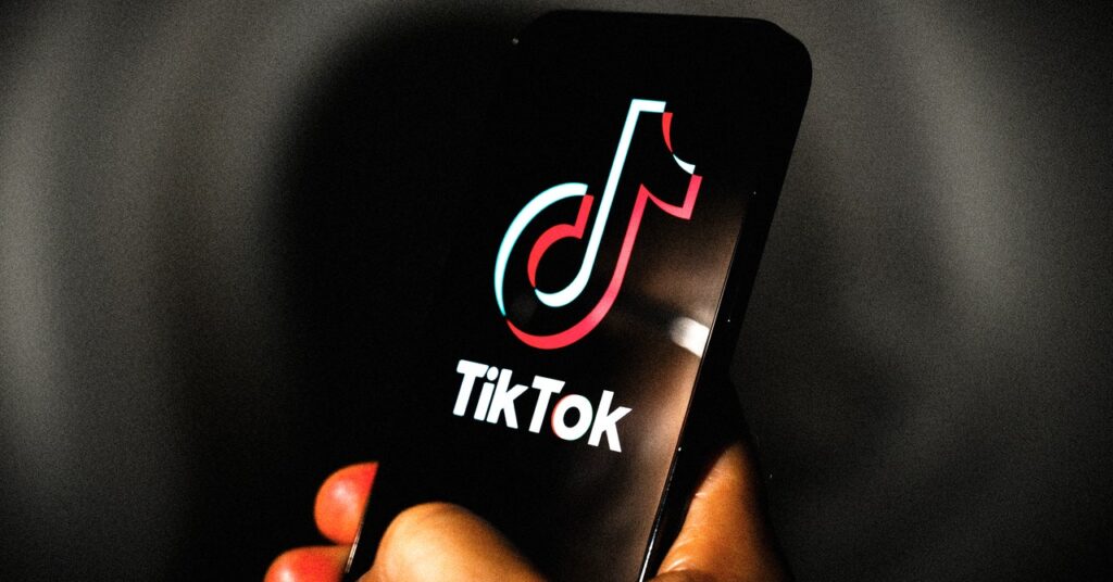 tiktok-hack-targets-‘high-profile’-users-via-dms