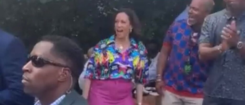kamala-harris-dances-at-hip-hop-house-party