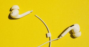 some-cheap-wired-headphones-are-actually-using-bluetooth