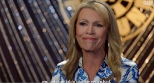 watch:-vanna-white-breaks-down-in-tears-as-she-says-goodbye-to-pat-sajak