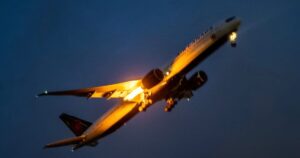 mid-air-horror:-flames-erupt-from-air-canada-boeing-jet-during-takeoff-(video)