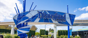 disneyland-employee-dies-in-golf-cart-accident