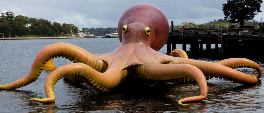 fact-check:-image-of-giant-octopus-washed-ashore-in-indonesia-is-ai-generated