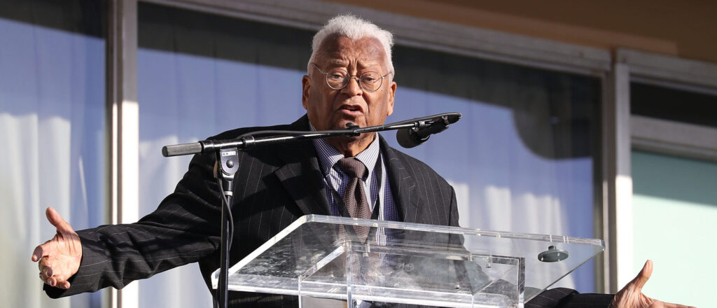 key-civil-rights-figure-rev-james-lawson-jr.-dies,-family-says
