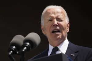 biden-ridiculed-for-blank-stare-during-juneteenth-concert-–-washington-examiner