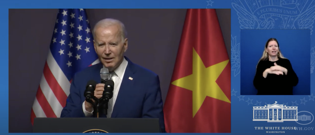‘thank-you,-everybody!’:-rambling-biden-cut-off-mid-sentence-as-staffers-scramble-to-end-press-conference