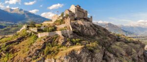 american-teenager-dies-after-falling-300-feet-while-hiking-in-western-switzerland