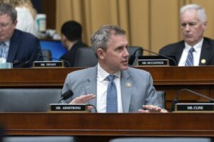 kelly-armstrong-wins-gop-primary-in-battle-to-replace-burgum-as-governor-washington-examiner