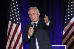 rfk-jr.-pulls-from-biden-more-than-twice-than-trump-among-latino-voters-–-washington-examiner
